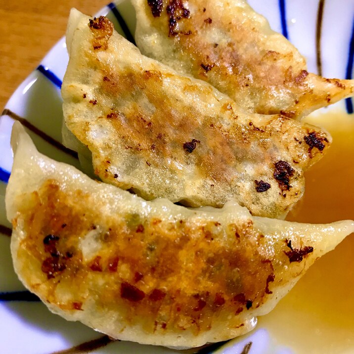 【ホットプレート 】餃子大好き家族の☆焼き餃子